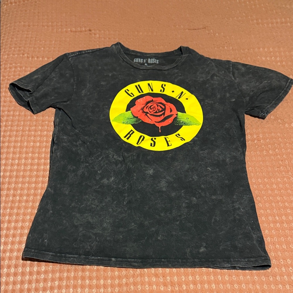 Guns N Roses tshirt